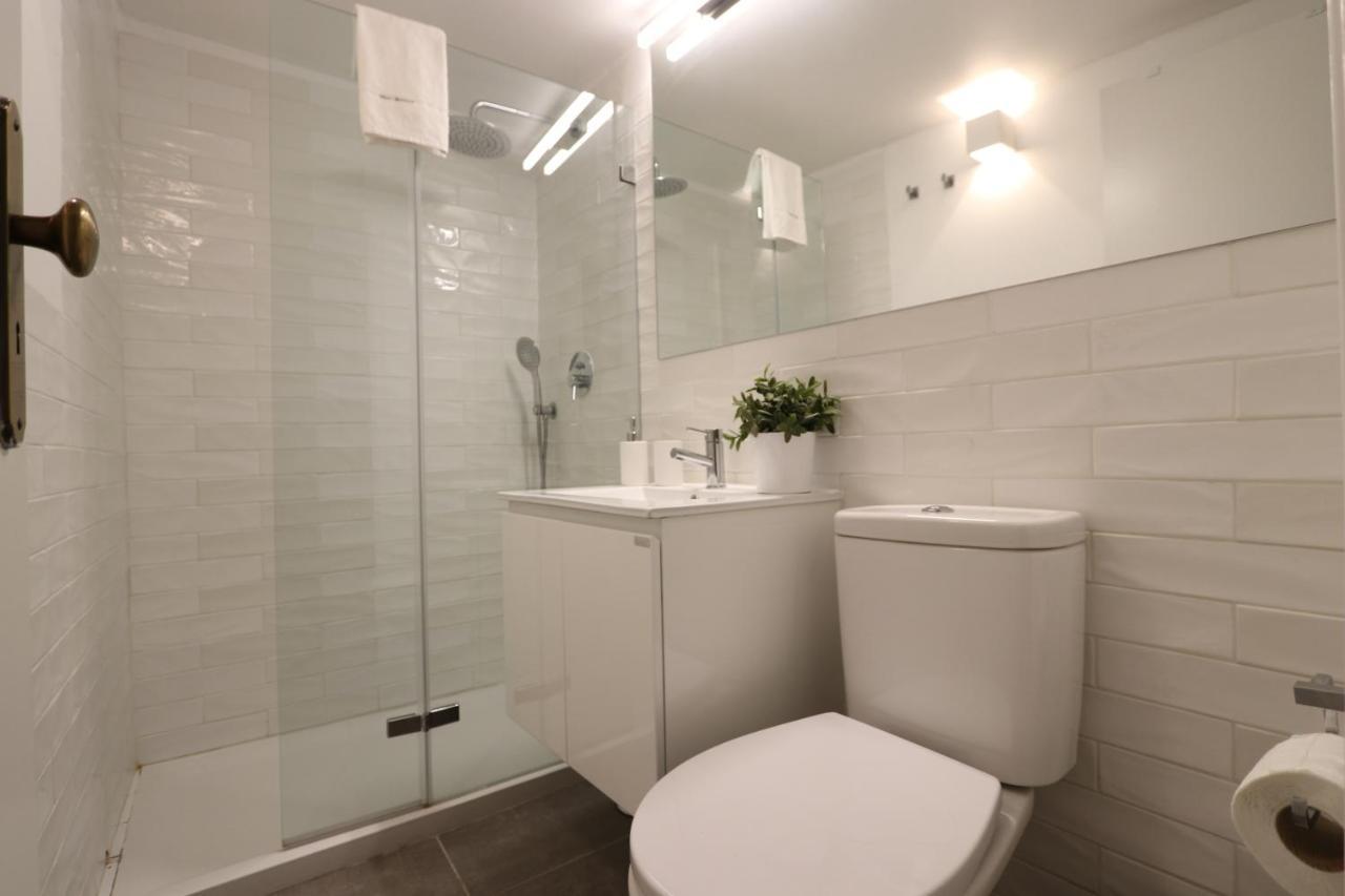 Chic Urban Retreat At Downtown With Balcony & Views Daire Lisboa Dış mekan fotoğraf